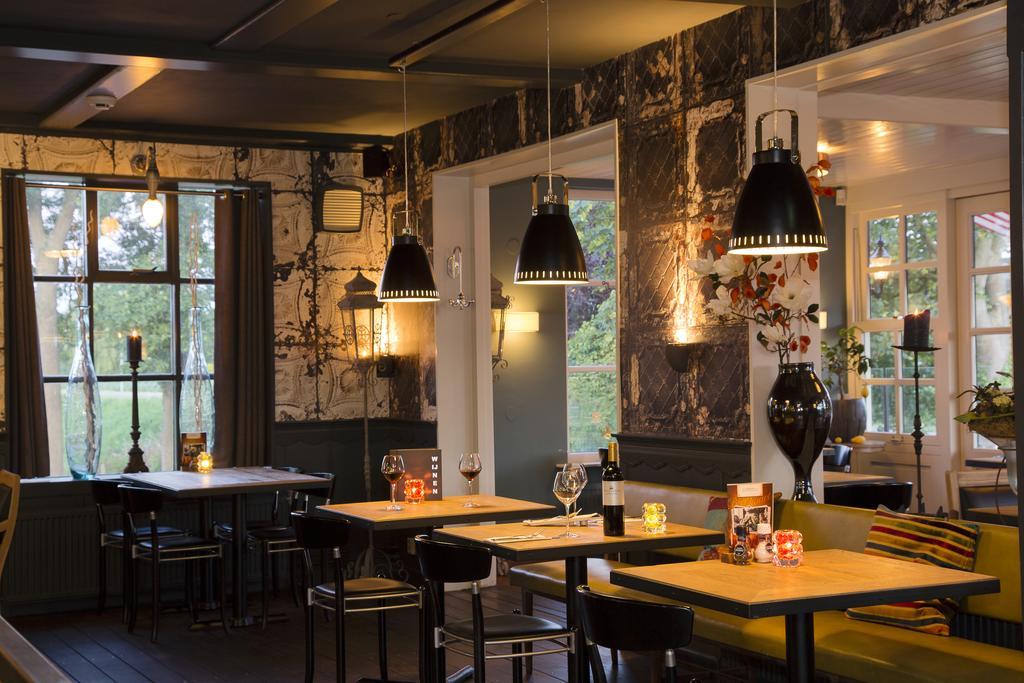 Cafe Brasserie Het Heerenhuis Het Kalf Bagian luar foto